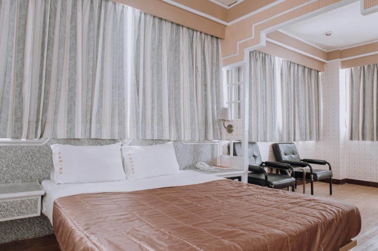 Tong Hsin Hotel Pingtung Exterior foto